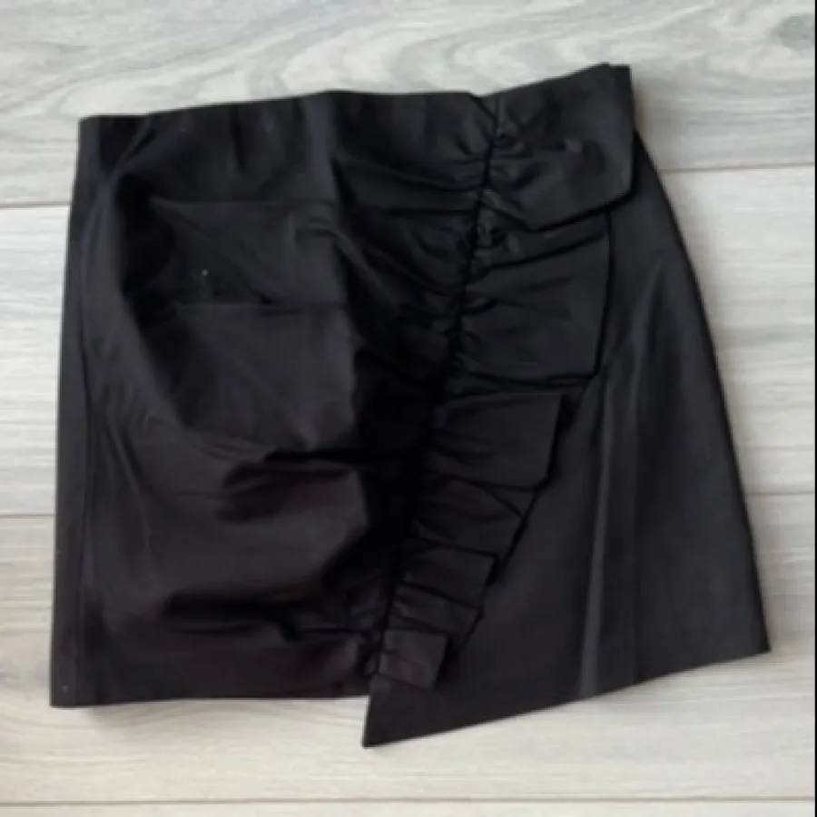 دامن کوتاه مشکی زارا