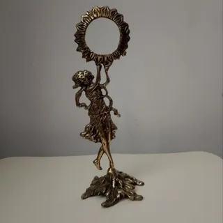 مجسمه ساعت عکس