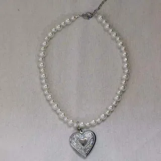 لاکت قلب مرواریدی