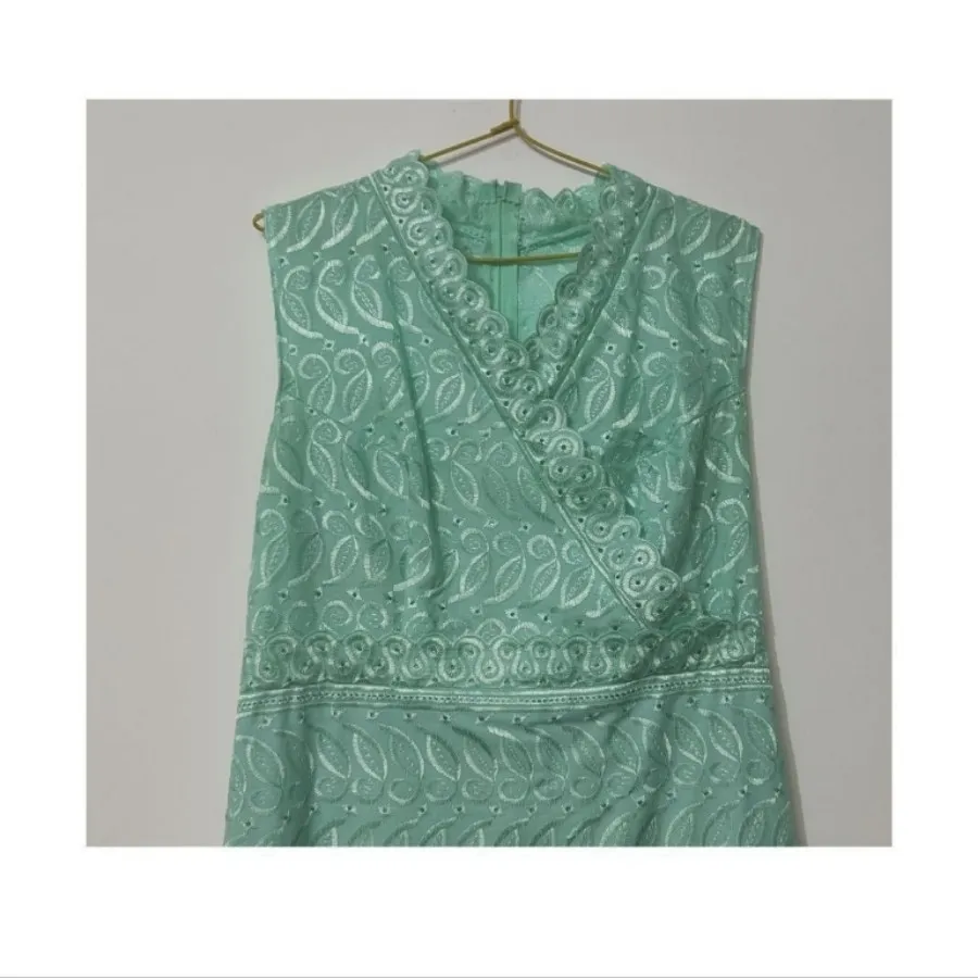 پیراهن آبی روشن