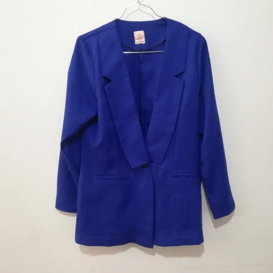 کت سورمه ای