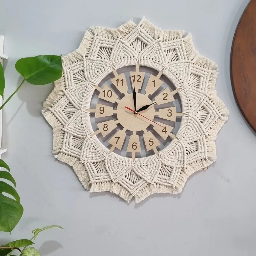 ساعت مکرومه