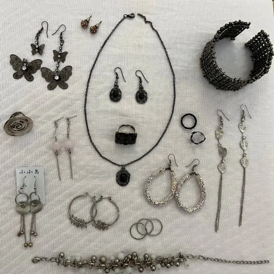 گوشواره رنگ ثابت