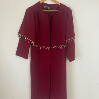 مانتوی زرشکی سایز مدیوم