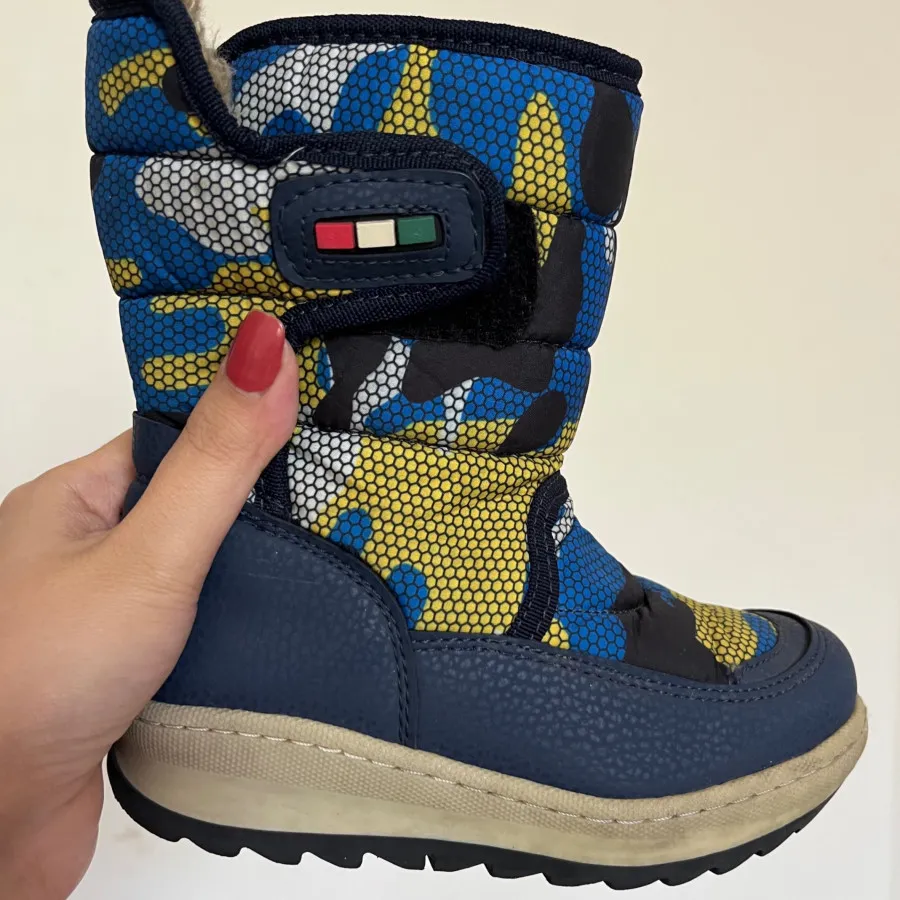 بوت بچگانه خارجی