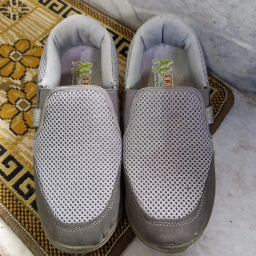 کتونی راحتی