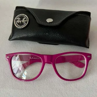 عینک طبی سرخابی