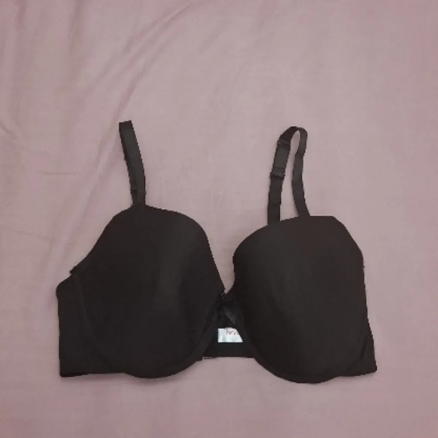 لباس زیر زنانه