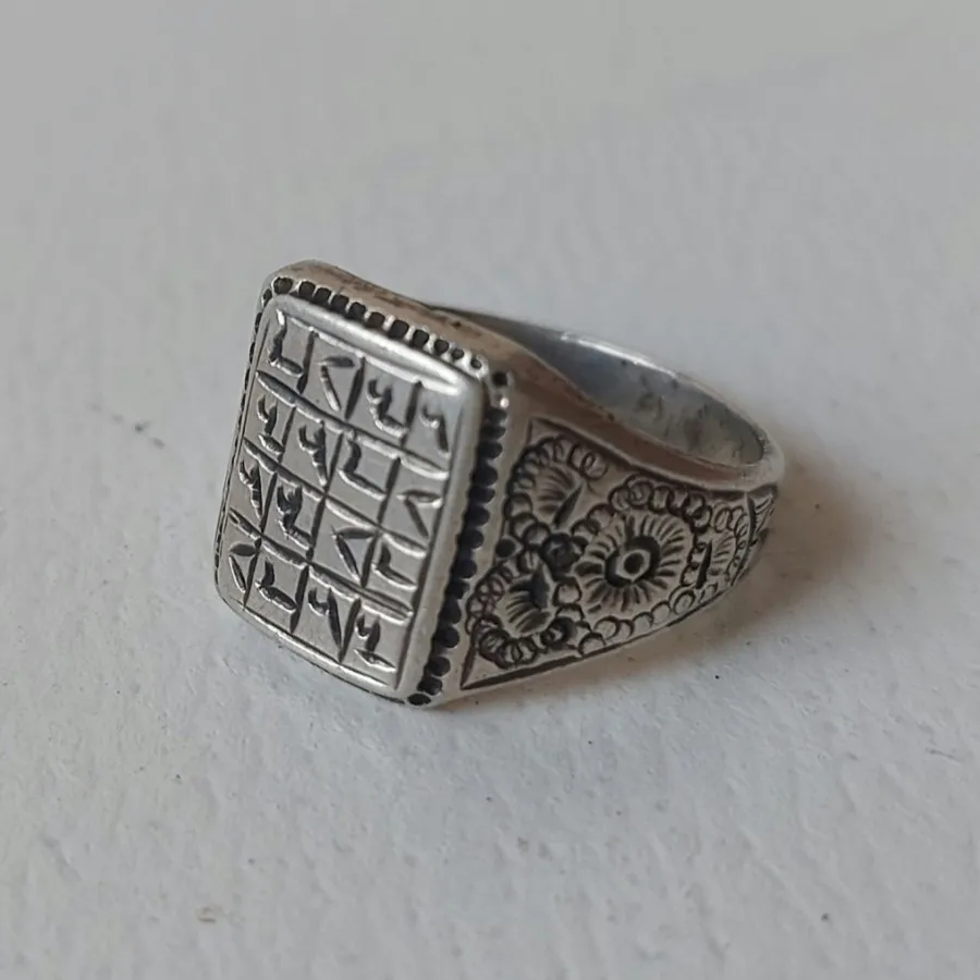 انگشتر نقره