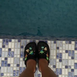 کراکس وارداتی