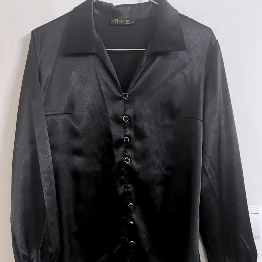 شومیز ساتن مشکی