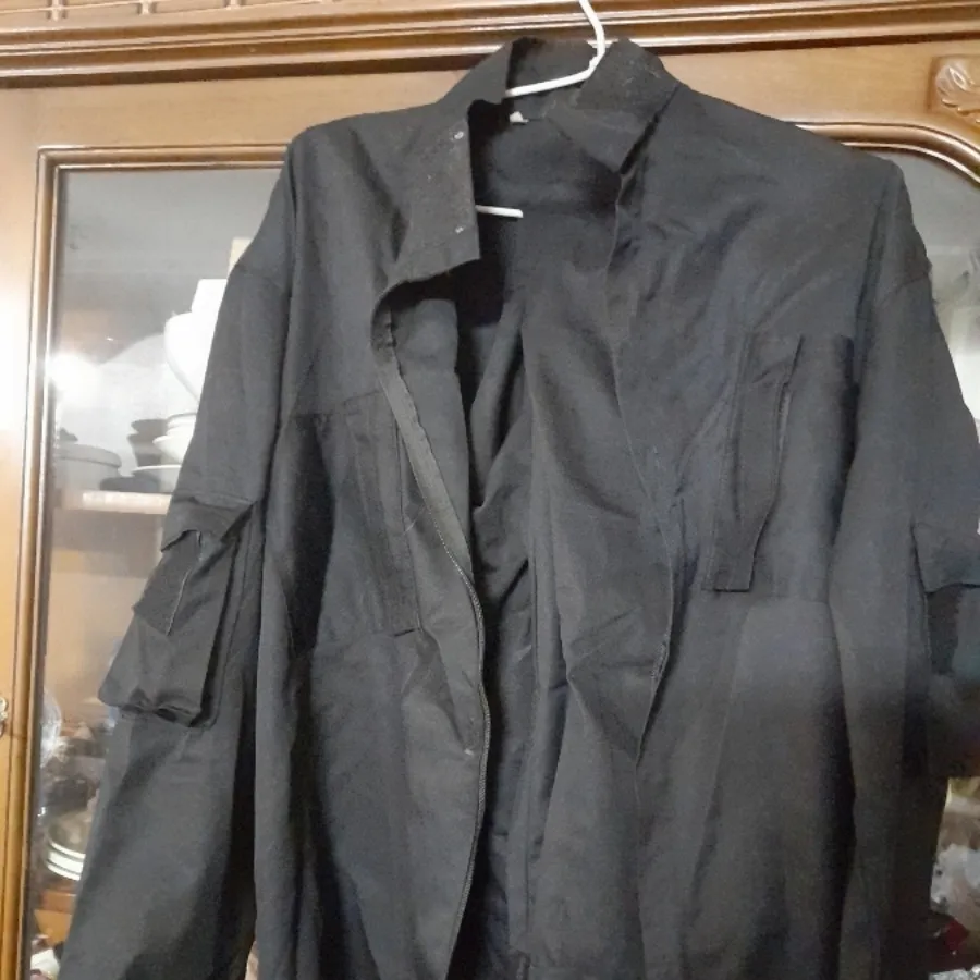 لباس کارمردانه