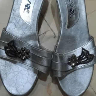 دمپایی رو فرشی