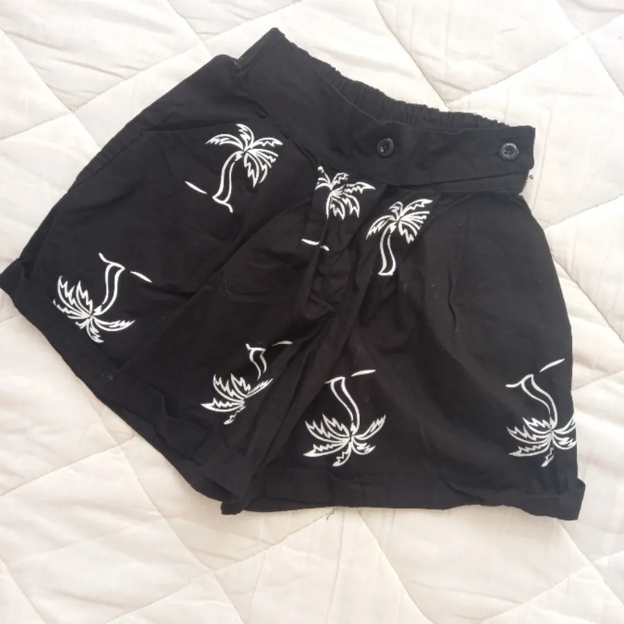 شلوارک مشکی