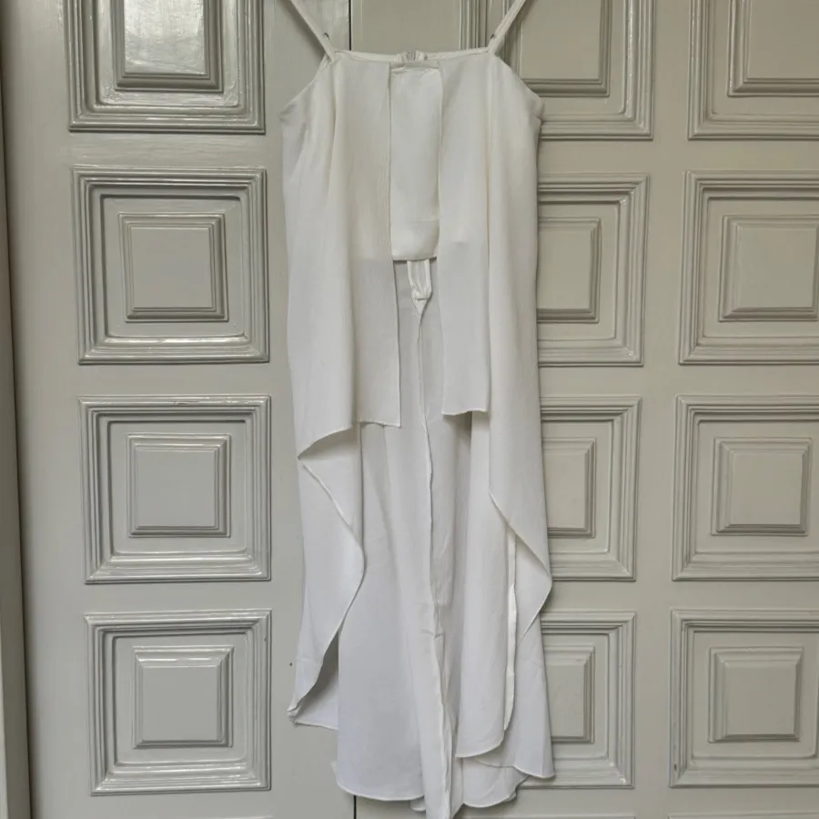 تاپ وارداتی سفید