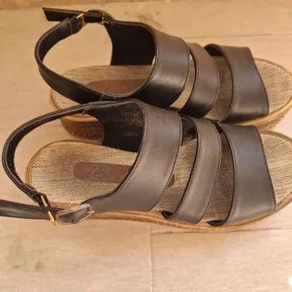 صندل لژ دار