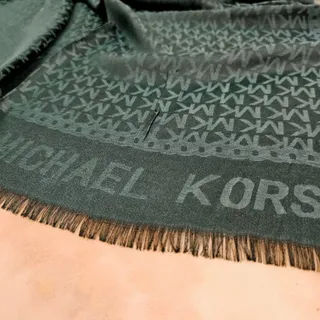 روسری نخ ابریشم