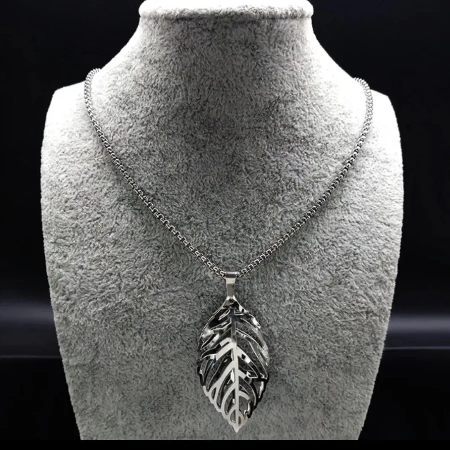 گردنبند و پلاک