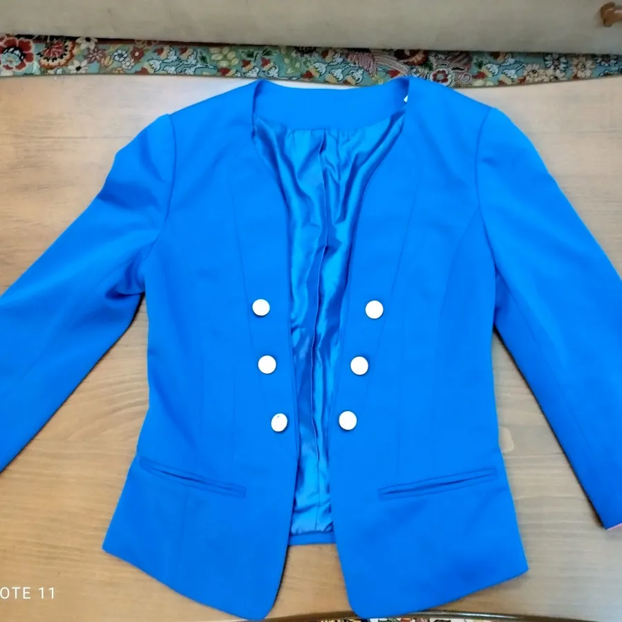 کت زنانه و دخترانه