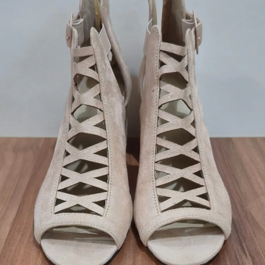 کفش زیپ دار