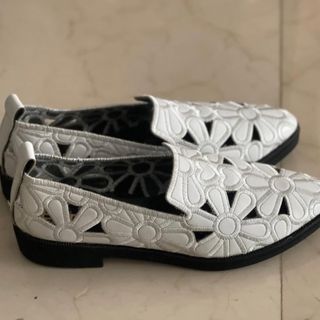 کفش زنانه طرح گل