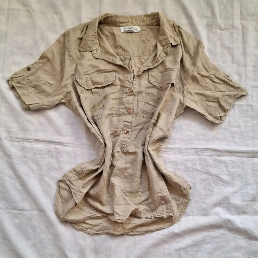 پیرهن دکمه‌ای کاراملی