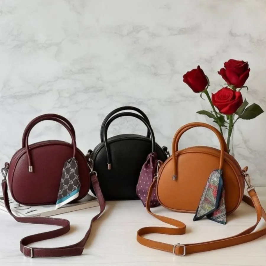 کیف دوشی زنانه چرم