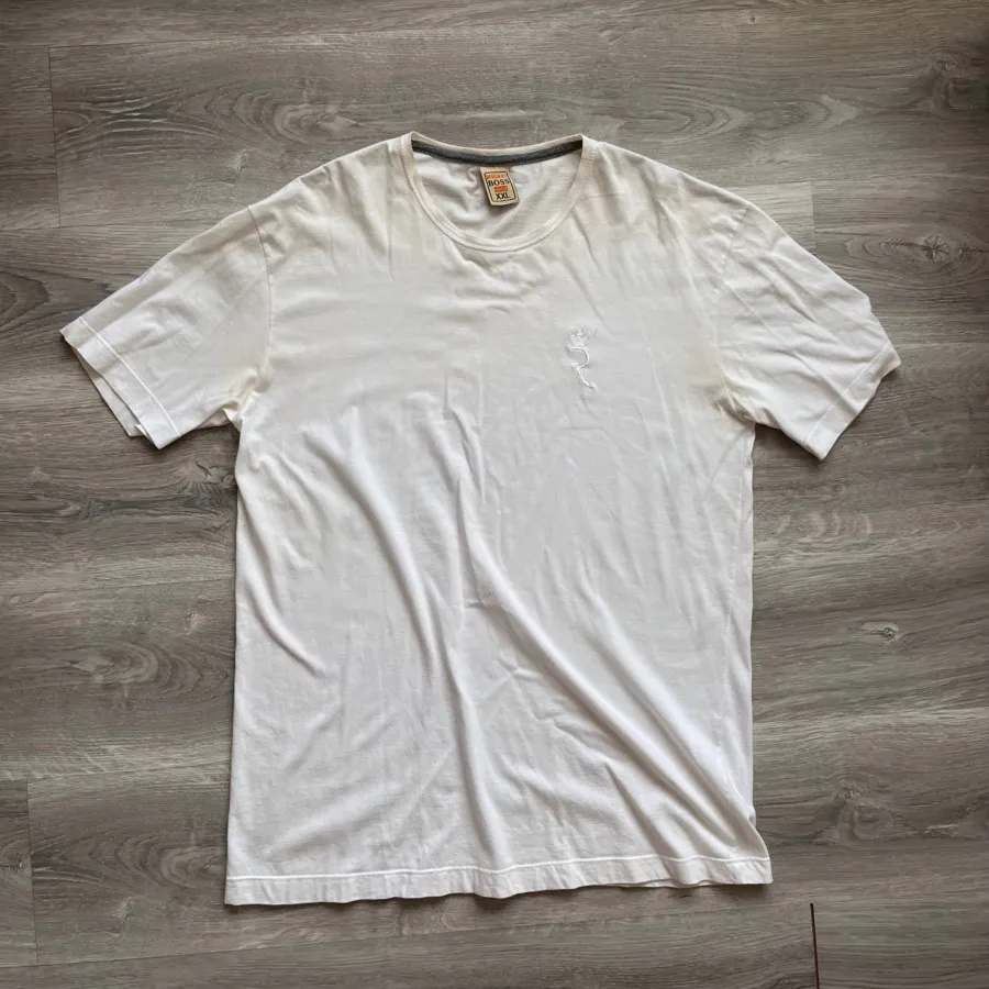 تیشرت نخی سفید