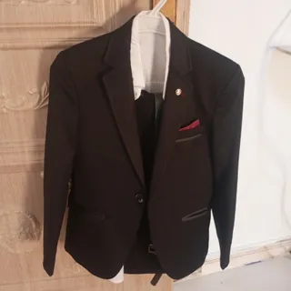 کت و شلوار با کفش