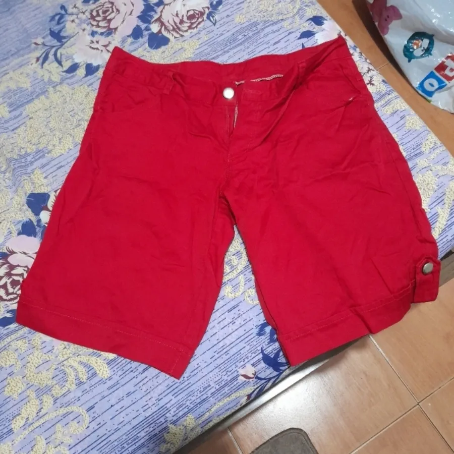 شلوارک زنانه