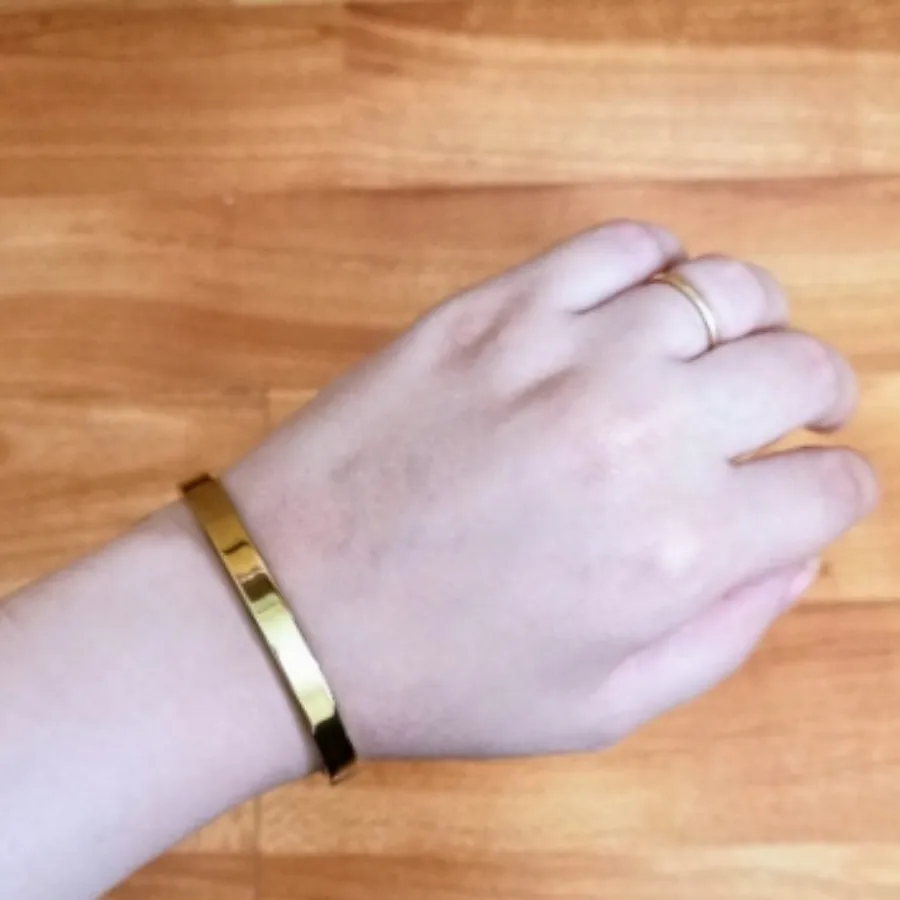 دستبند کارتیر لاو طلایی