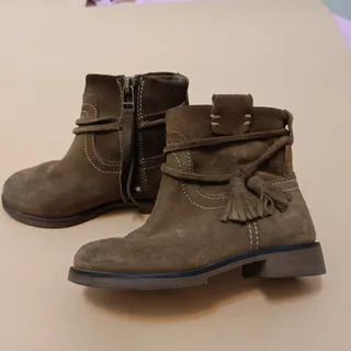 کفش بچه گانه زارا