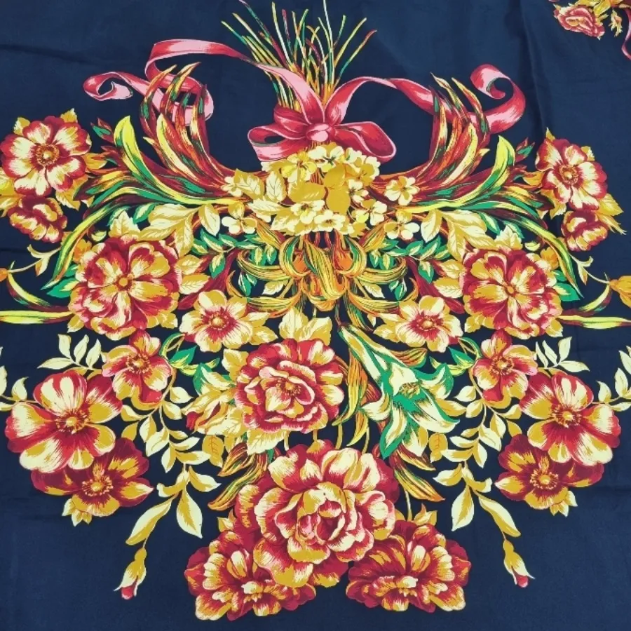 روسری ابریشم توییل