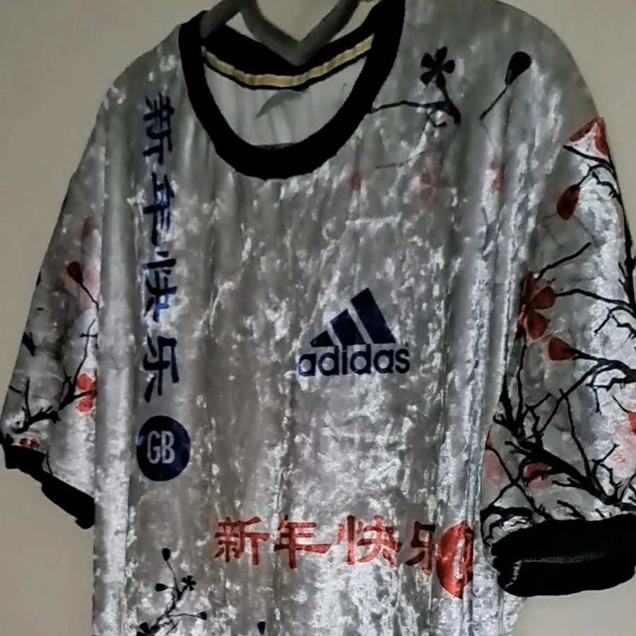 تیشرت آدیداس مخمل