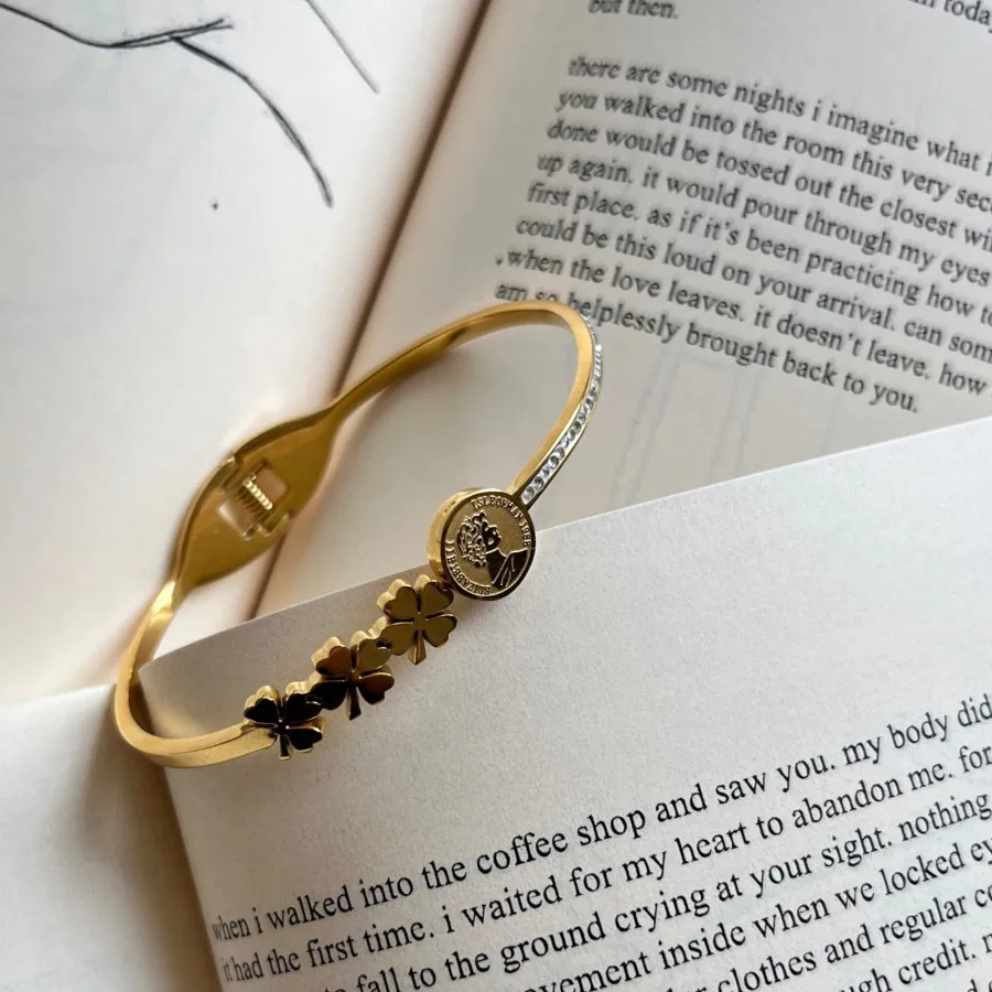 بنگل الیزابت استیل