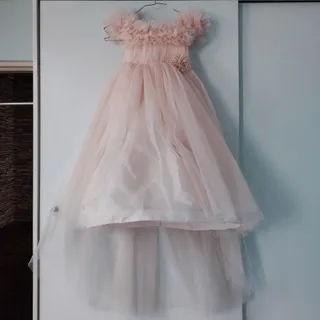 پیراهن دخترانه