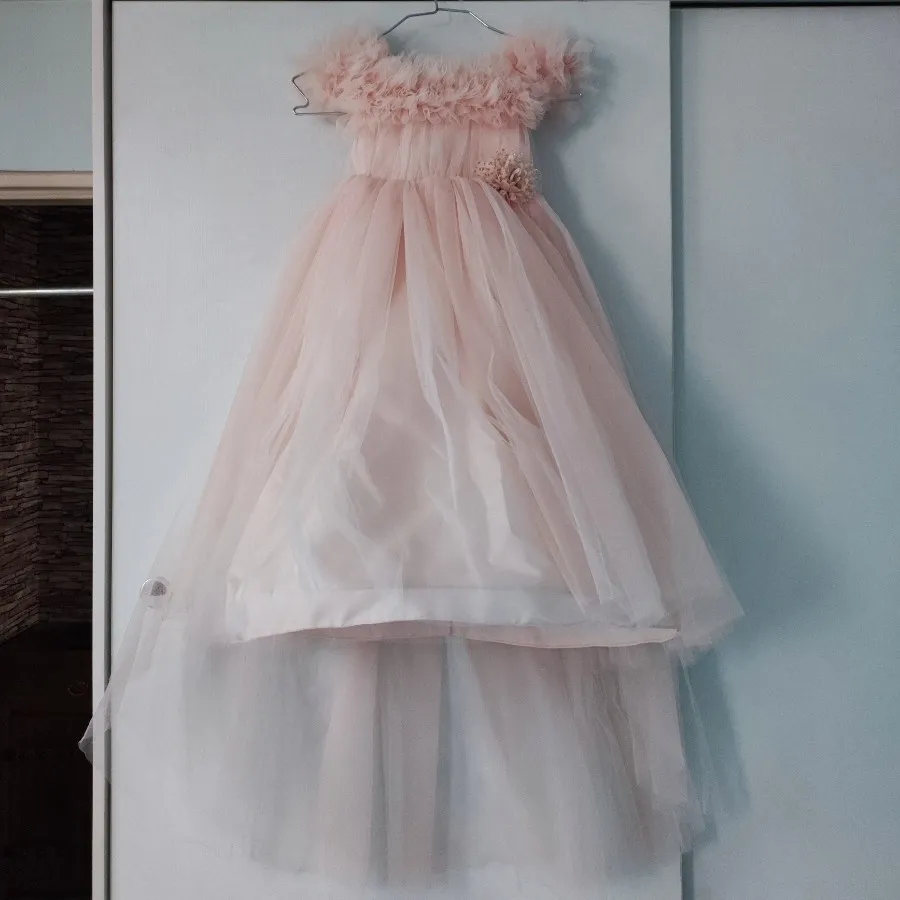 پیراهن دخترانه