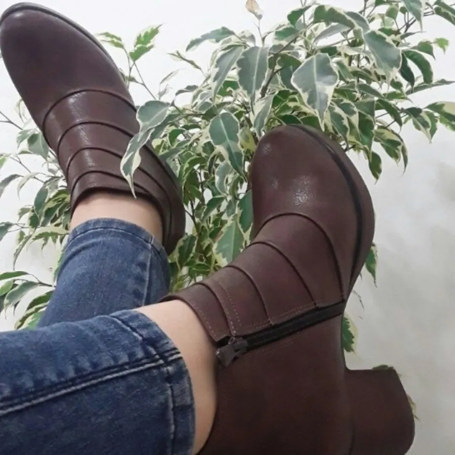 بوت پاشنه پنج سانت