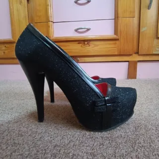 کفش پاشنه بلند مجلسی