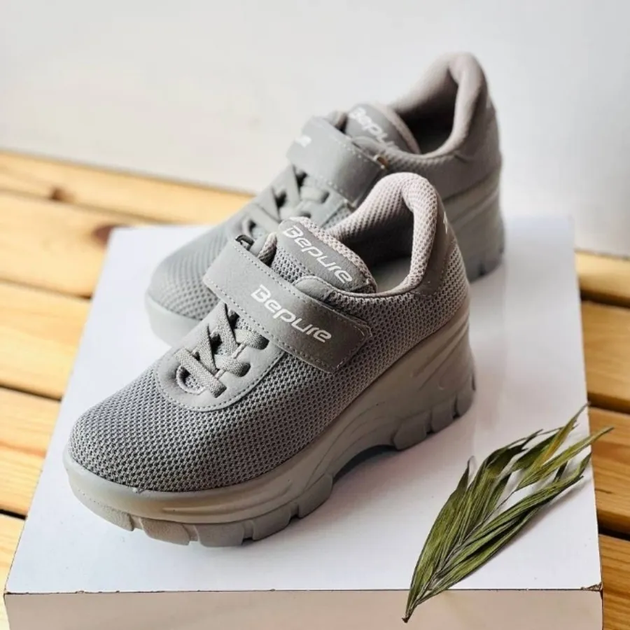 کتونی لژدار چسبی