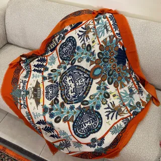 روسری طرحدار