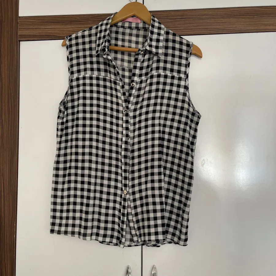 تاپ نخی چهارخونه