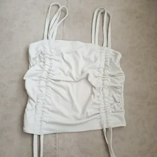 کراپ تاپ سفید