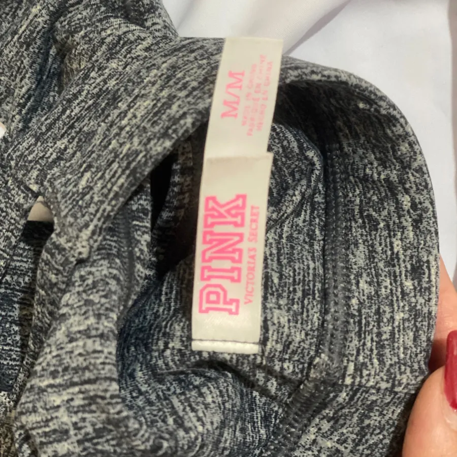 نیمتنه ورزشی ویکتوریاسکرت