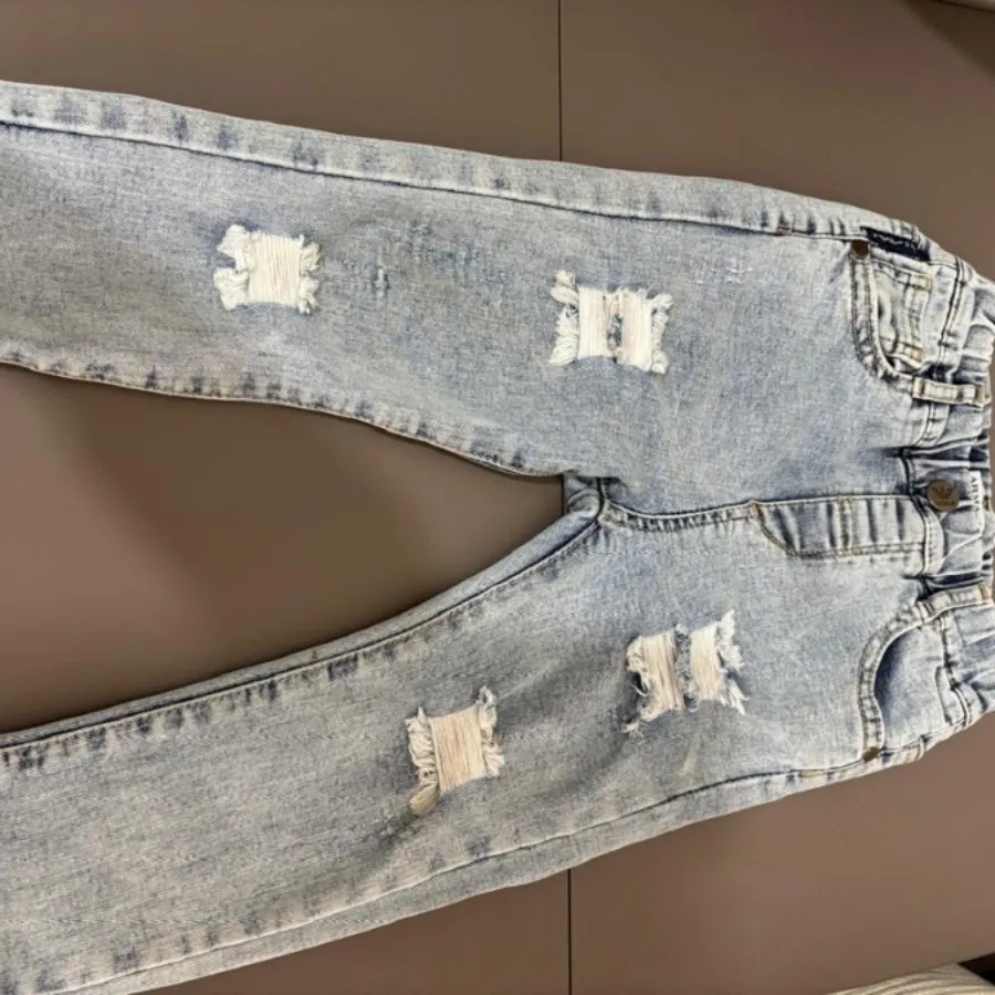 شلوار جین بچگانه