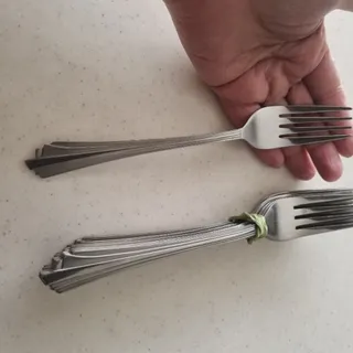 چنگال غذا خوری