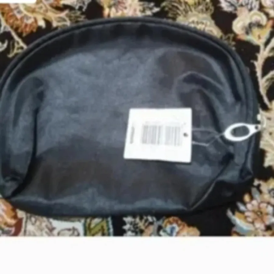 کیف پول و غیره (تگ دار)