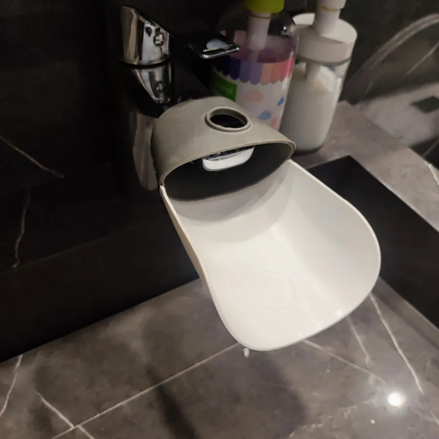 جلو آورده شیر روشویی