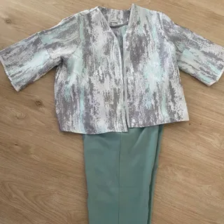 کت مرونی و‌شلوار  خوش فرم