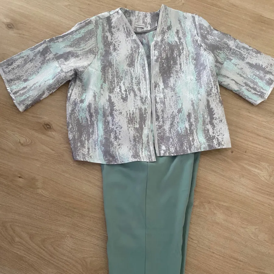 کت مرونی و‌شلوار  خوش فرم